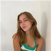 Étudiante motivée en terminale bac général à Saint-Pierre je bénéficie du Cambridge ainsi qu’une qu’une expérience pratique dans la réalisation d’activité au sein d’un groupe. Dotée également d’une grande capacité d’adaptation et d’autonomie je serais me